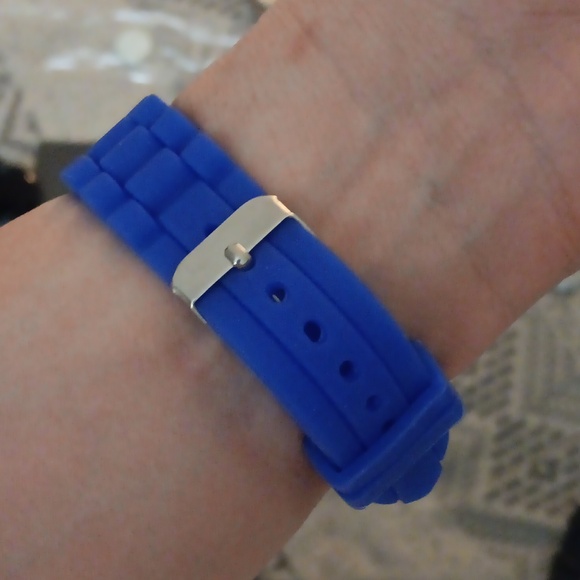 WoMaGe Watch - Picture 4 of 4